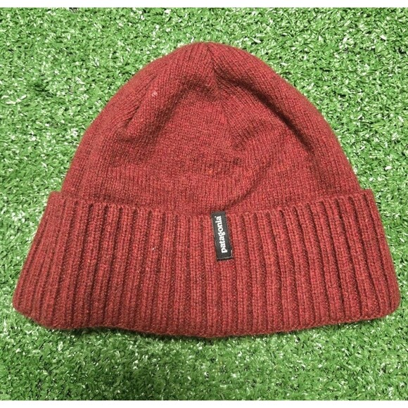 Patagonia Knit Beanie Hat 'Burgundy' (Unisex OS) - Picture 1 of 6